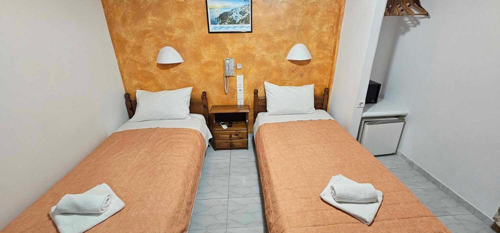 Hotel Palladion Картерадос Екстериор снимка