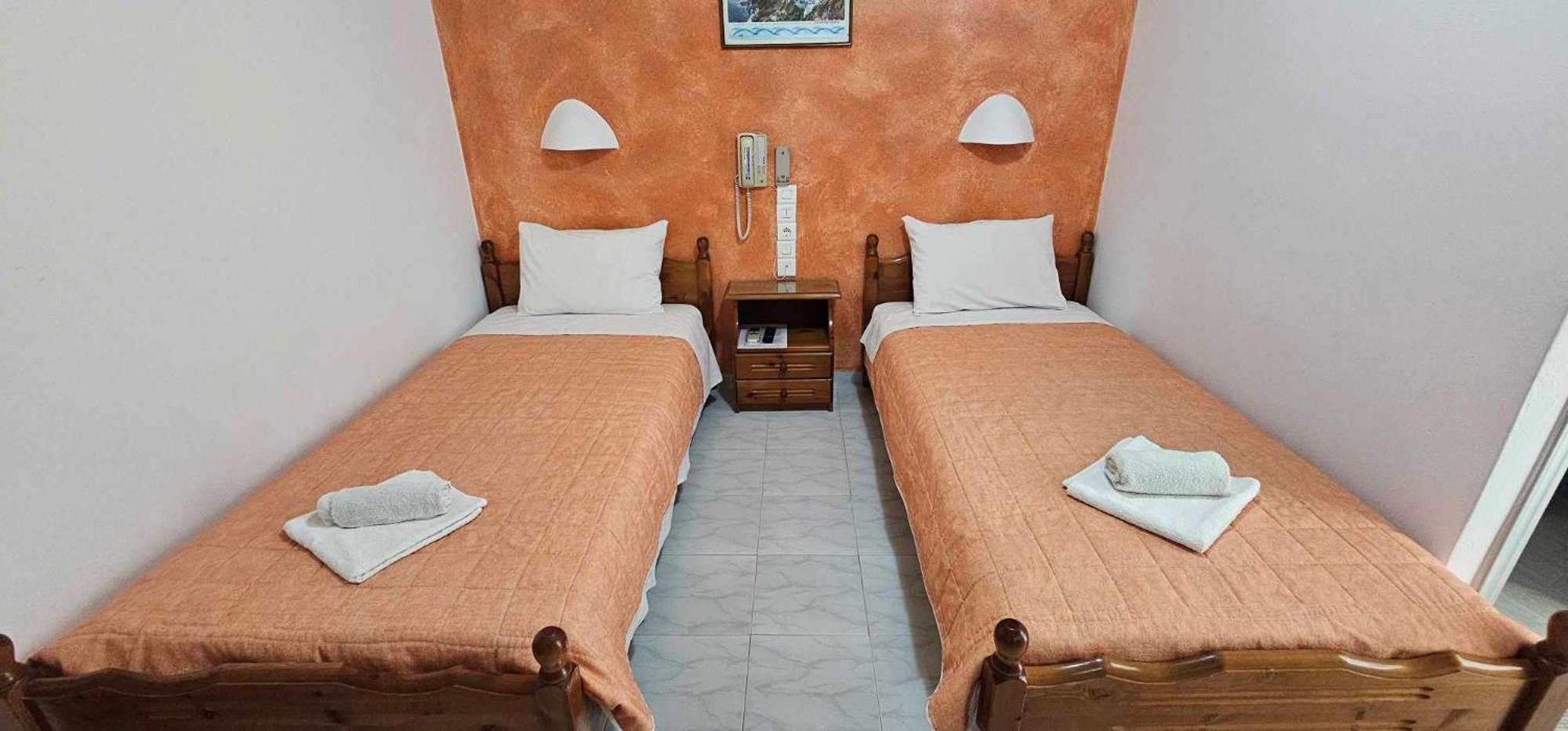 Hotel Palladion Картерадос Екстериор снимка